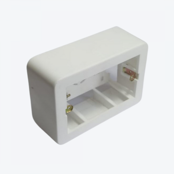 Caja plastica universal para adosar 2” x 4” blanco