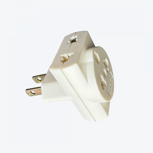 Enchufe  de derivación triple Univ.c/espigas planas 10A-250V blanco