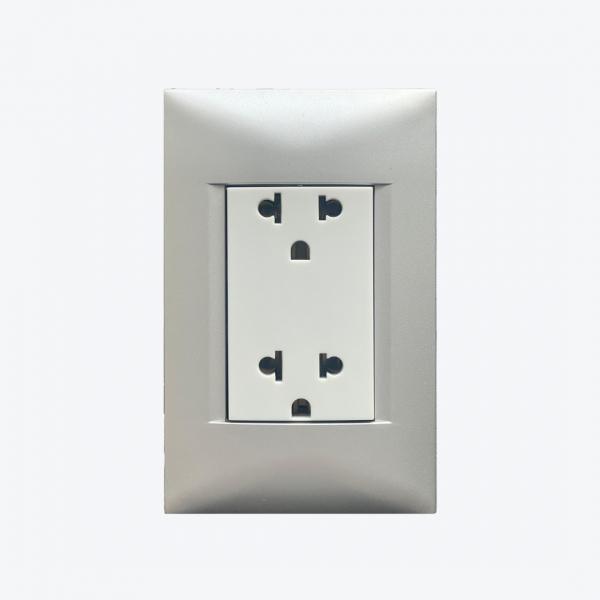 Tomacorriente Universal con tierra doble monoblock Kelly Next plata satinado blanco 16A-250V